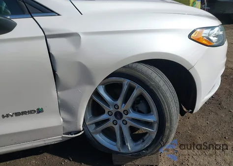 2018 Ford Fusion Hybrid Se z USA, uszkodzony, nr VIN 3FA6P0LU9JR285275